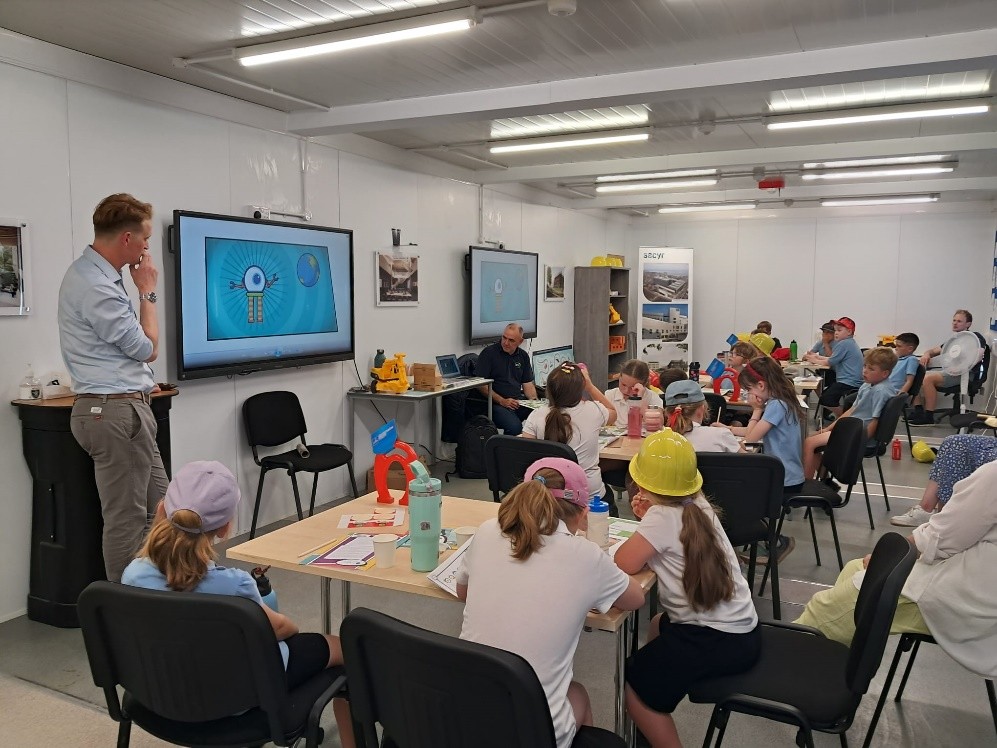 2025-10-24_Coryton pupils explore sustainability at the new Velindre Cancer Centre.jpg